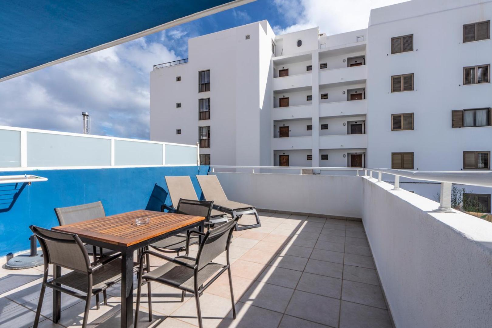 Apartamentos Cel Blau Santa Eularia des Riu Exterior photo